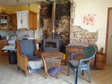 LE CHARME DE LA CAMPAGNE SISE SUR 8500M2 MAISON PIERRE AVEC 