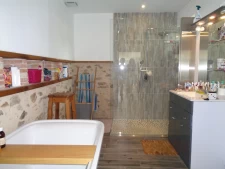 LE CHARME DE LA CAMPAGNE SISE SUR 8500M2 MAISON PIERRE AVEC 