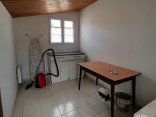  Petite maison idéalement située à moins d'1km de la plage