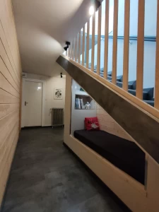  Maison de 366m2 avec une piscine interieure a 2 pas du cent