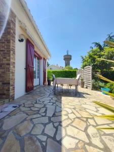 MAISON 3 CHAMBRES 1 BUREAU PISCINE