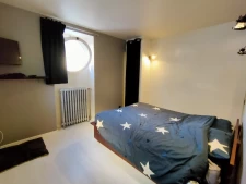  Maison de 366m2 avec une piscine interieure a 2 pas du cent