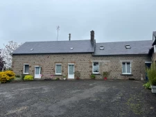 Maison rénovée à la campagne en pierres apparentes 