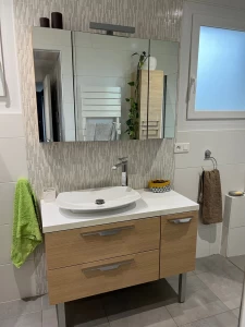 Maison rénovée à la campagne en pierres apparentes 