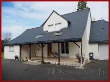 MAISON 140 m2 sur terrain 2 300 m2