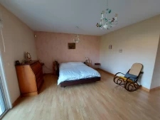 Propriété avec piscine 