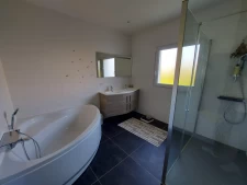 Propriété avec piscine 