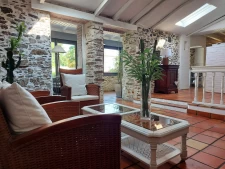 Charme et Authenticité pour cette longère en pierre