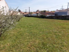  Terrain piscinable, libre de constructeur