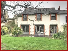 Belle maison années 30 avec piscine, sud gare.