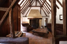 Belle longère sur une propriété de 2.7 ha boisés. 