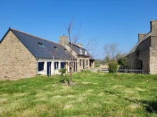  Magnifique corps de ferme à 5 mn des plages.