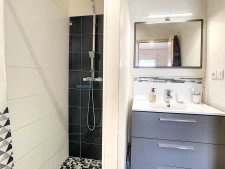 Maison non mitoyenne, 4 chambres, jardin 