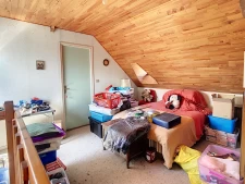 Maison 4 chambres non mitoyenne, sous-sol complet