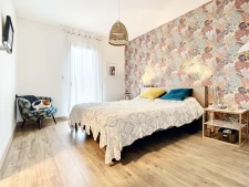 Contemporaine lumineuse, belles prestations