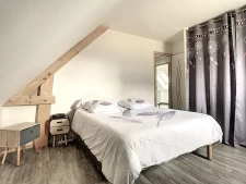 Maison non mitoyenne, 4 chambres, jardin 