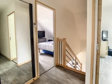 Maison non mitoyenne, 4 chambres, jardin 