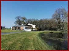  Propriété à Couffé avec 3 ha