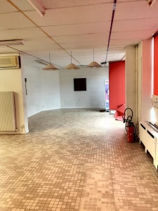 Maison dans le centre de Changé