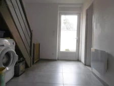 maison de bourg 3 à 4 ch avec cour sortie indépendante