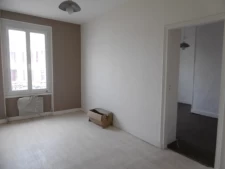 immeuble comprenant commerce de boulangerie et logement 