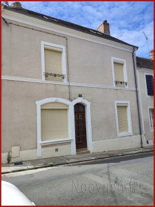 centre . ensemble immobilier 164 m2 avec cour centrale