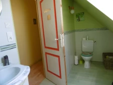 A 2.5 km de Bonnétable. Dans hameau de campagne maison 5 cha