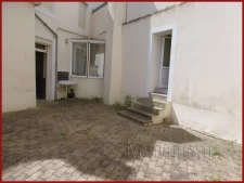 centre . ensemble immobilier 164 m2 avec cour centrale