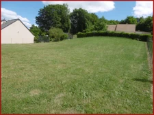 À Briosne-Lès-Sables (72), terrain à acheter avec Anita JOUB