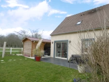 pavillon 88 m2 de 2006. 2 à 3 chambres. garage car-port chal