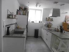 maison de bourg 3 à 4 ch avec cour sortie indépendante