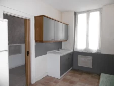 immeuble comprenant commerce de boulangerie et logement 