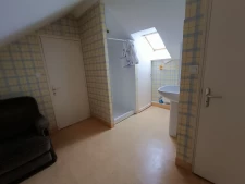 Immeuble eux logements avec terrain