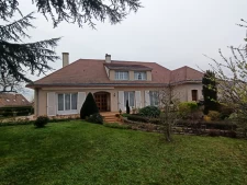 Centre Brulon, grande maison de 170m2, 5 chambres