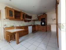 Au calme, 3500 m2 de terrain, 230m2, 3 chambres