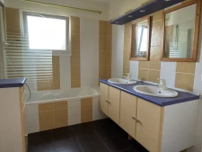 Maison 2 chambres + garage sur parcelle de 816 m2