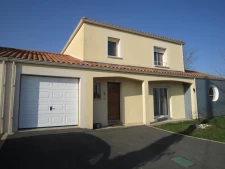 Agréable maison 4 chambres avec vie de plain-pied 