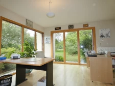 Maison 5 chambres et 1 Bureau de 250 m2 sur 2500 m2 de jardi