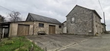 maison en pierres avec dépendances sur terrain 1200m2
