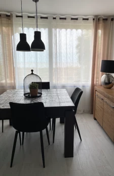  Très belle châtelaillonnaise sur le front de mer