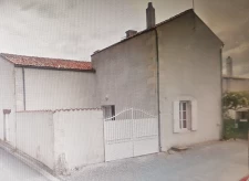 Maison de caractère de 66m2 + Chai de 22 m2 au coeur du vill