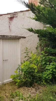 Maison de caractère de 66m2 + Chai de 22 m2 au coeur du vill