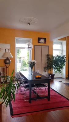 Châtelaillon centre, propriété familiale de caractère avec b