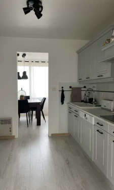  Très belle châtelaillonnaise sur le front de mer