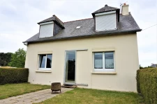 CHARMANTE MAISON IDÉALEMENT SITUÉE 