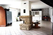 BEL ENSEMBLE A LA CAMPAGNE, MAISON RENOVEE