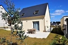 MAISON CONTEMPORAINE DE 2018, SECTEUR SAINT-LAURENT;