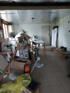 Grande Maison de 8 Chambres avec Potentiel d'Aménagement - I