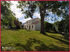 Maison proche bourg et collège St Philbert