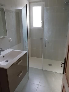 Maison sur terrain de plus de 850 m2